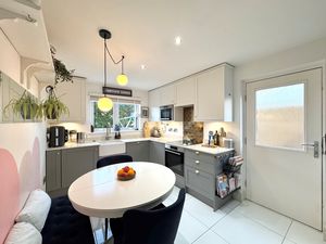 Photo 5- click for photo gallery